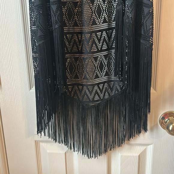 Lace vest with fringe.  Size M.  Black - Picture 3 of 6